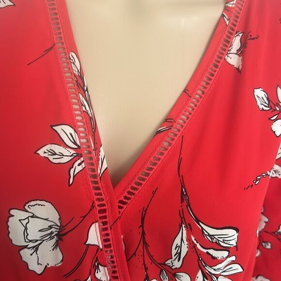 Sienna Sky faux wrap blouse size S preloved EUC ❤️ - Picture 3 of 8